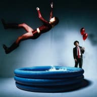 Pochette de Party crashing